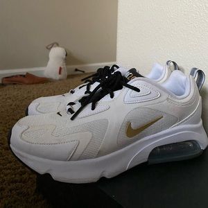 Nike air